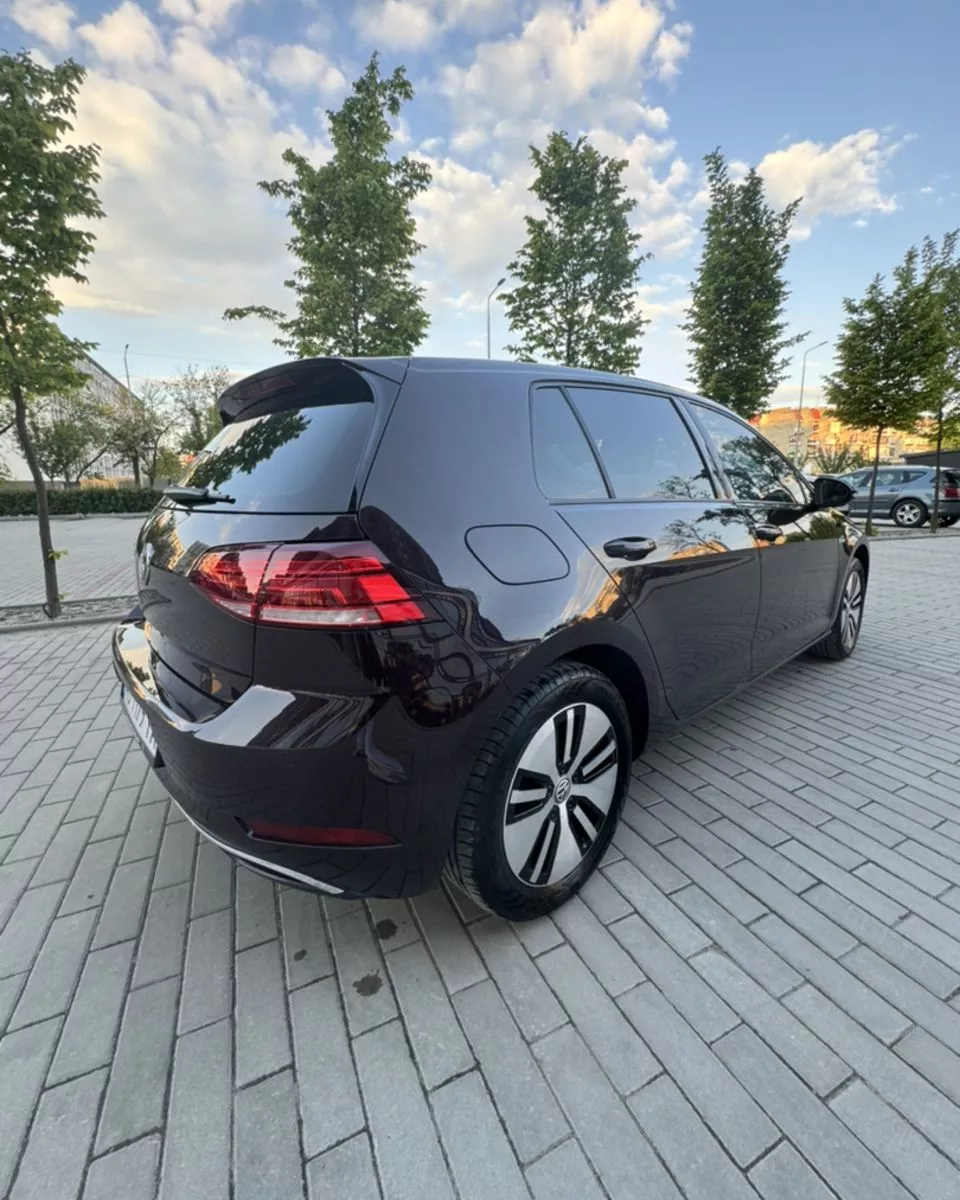 Volkswagen e-Golf  201731