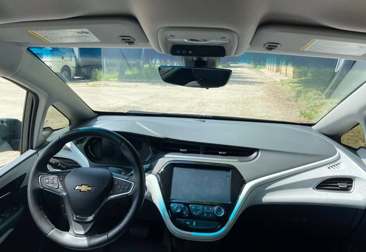 Chevrolet Bolt EV  66 kWh 2020141