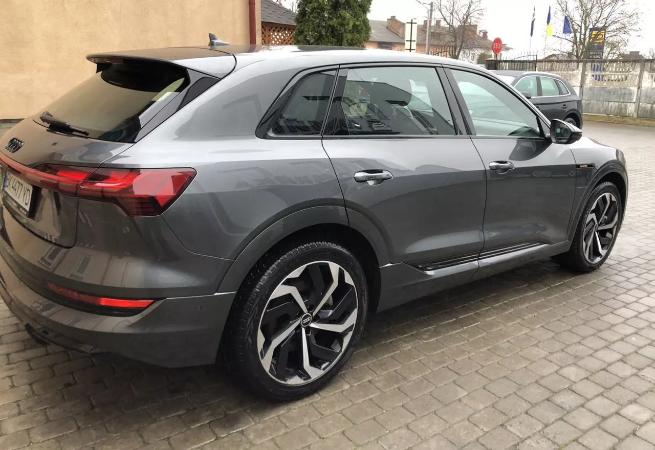 Audi E-tron  71 kWh 202061