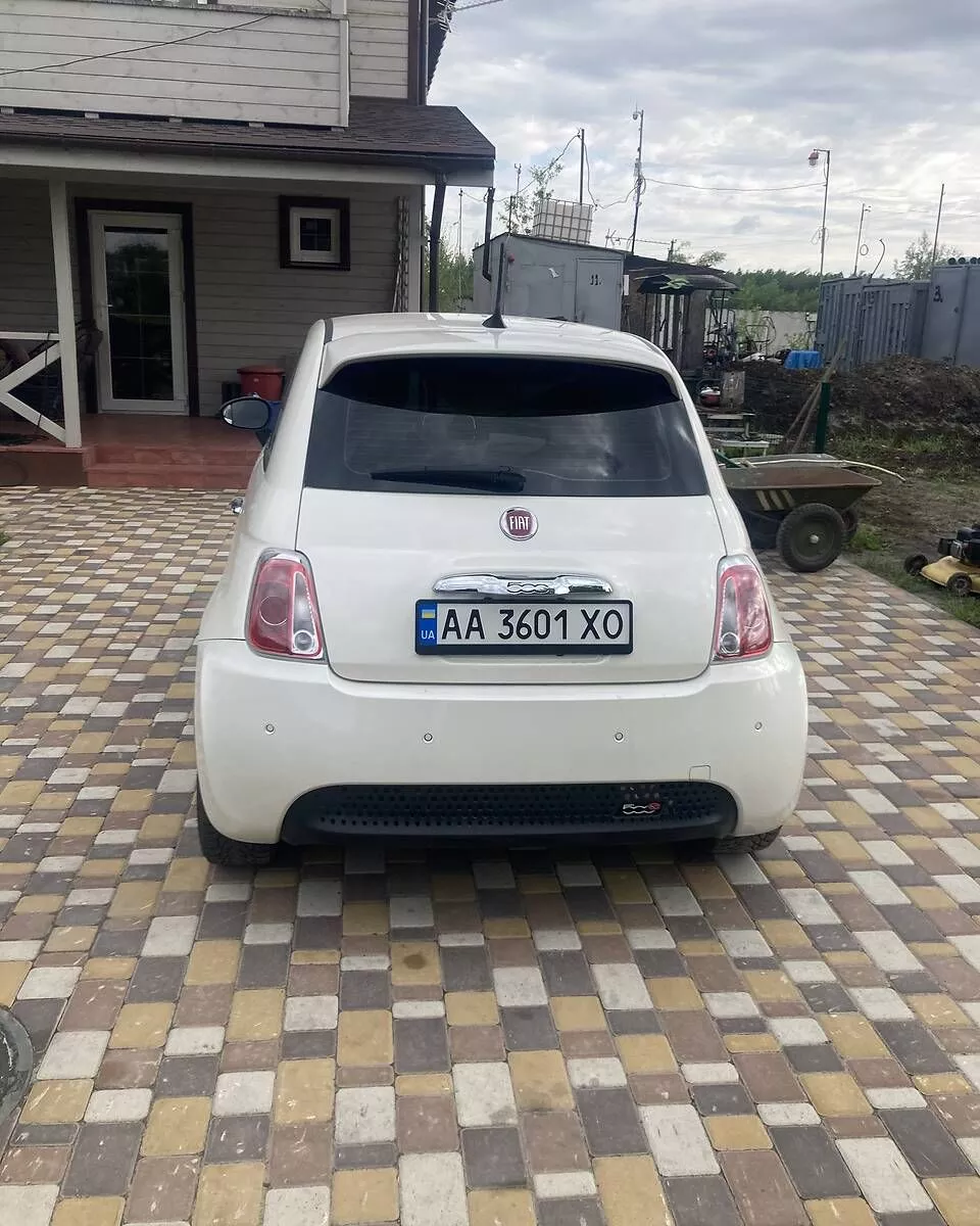 Fiat 500e  2016101