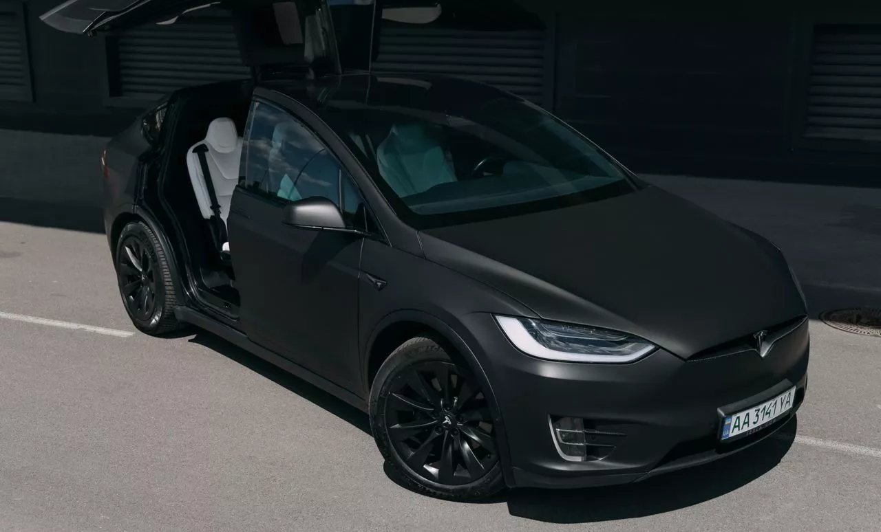 Tesla Model X 