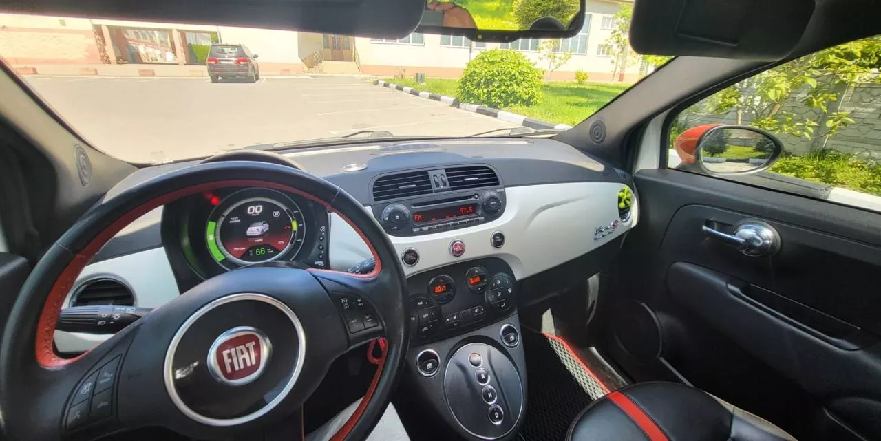 Fiat 500e  24 kWh 2015121