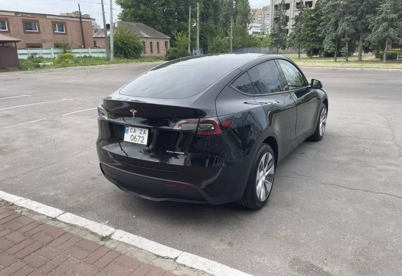 Tesla Model Y  75 kWh 202381