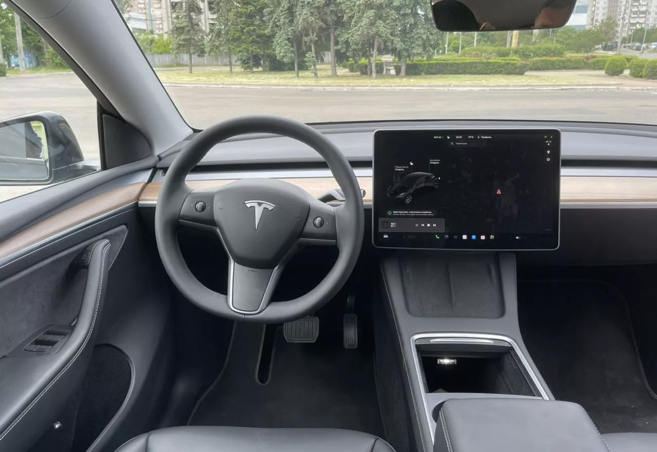 Tesla Model Y  75 kWh 2023171