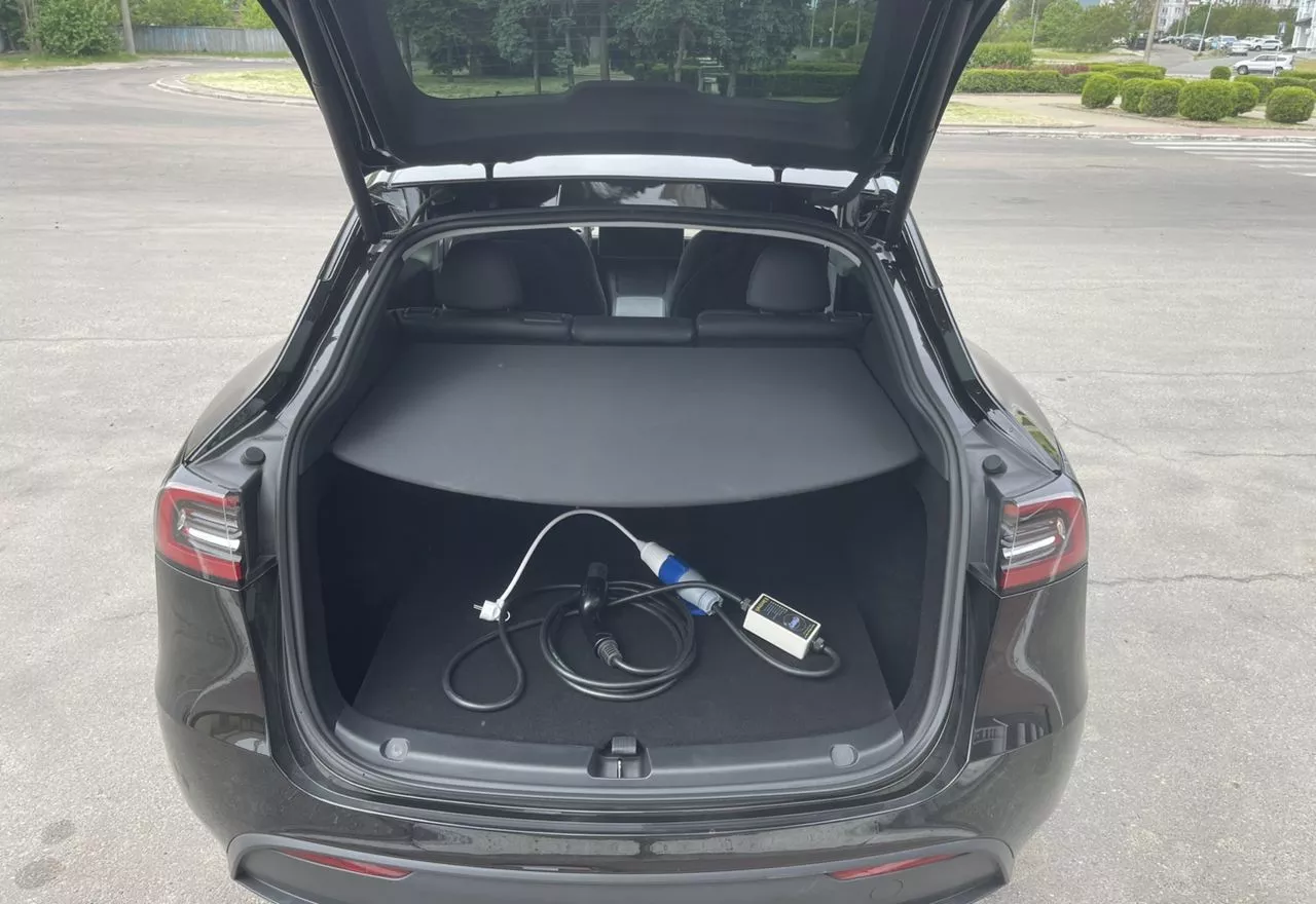 Tesla Model Y  75 kWh 2023251