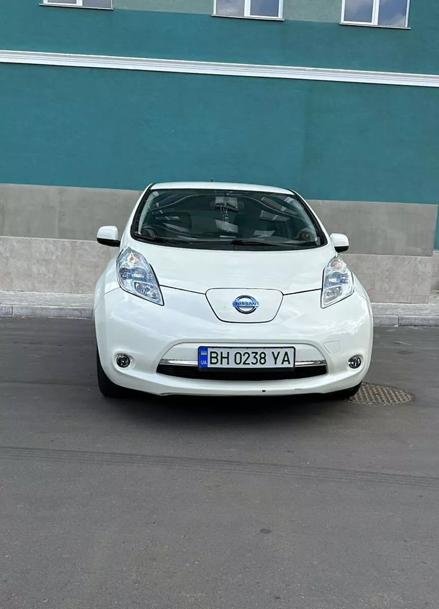 Nissan Leaf  201201