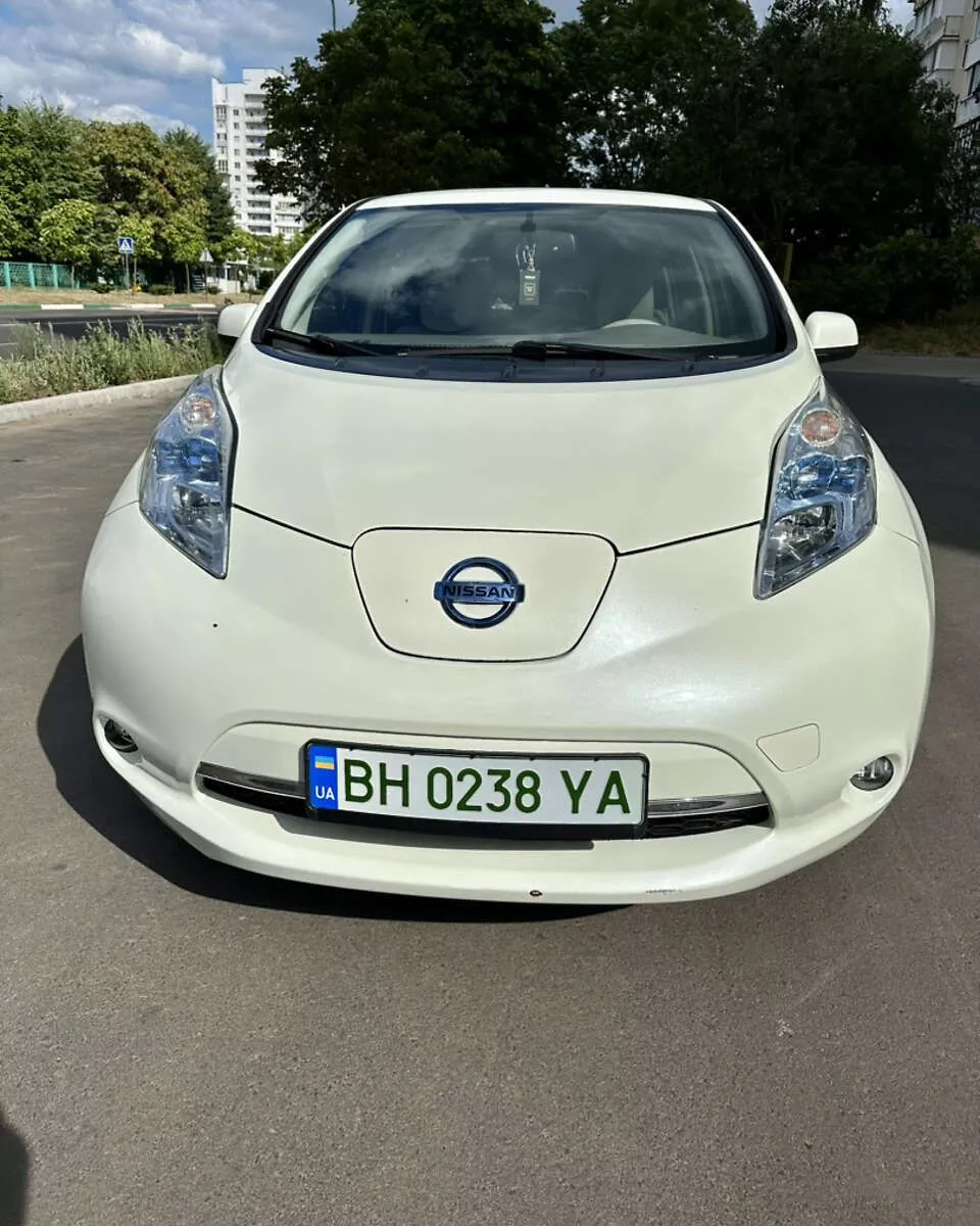 Nissan Leaf  201261