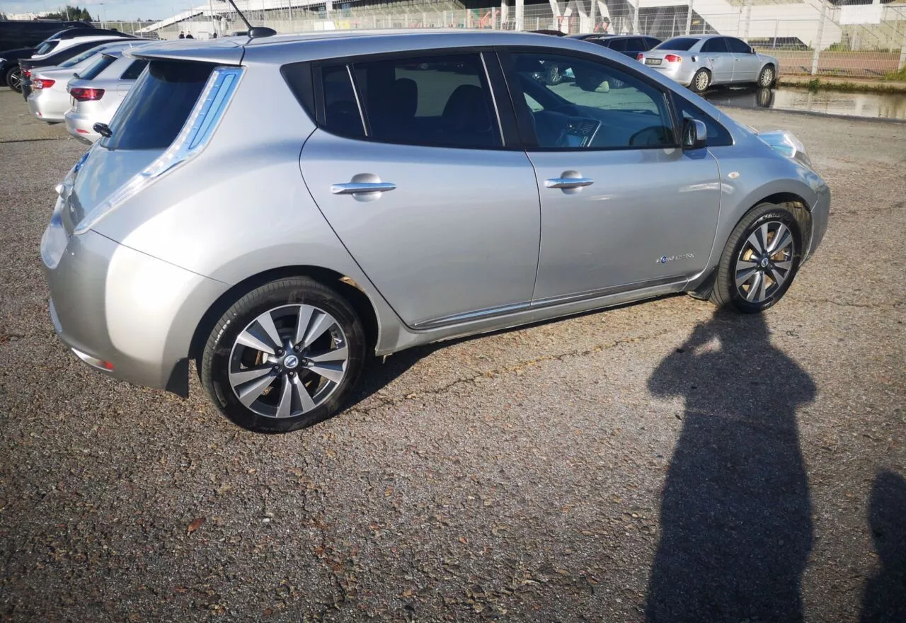 Nissan Leaf  24 kWh 201421