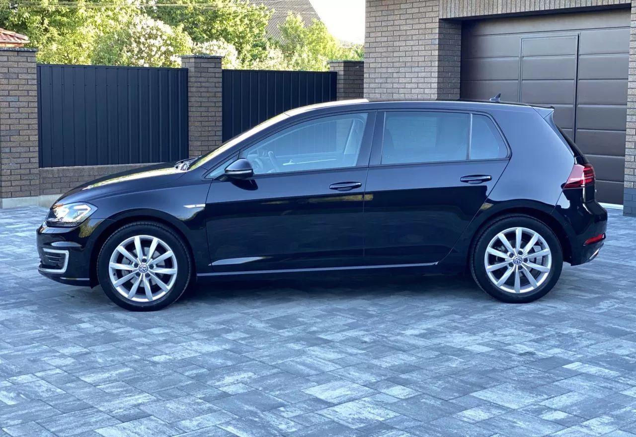 Volkswagen e-Golf  35.8 kWh 201981