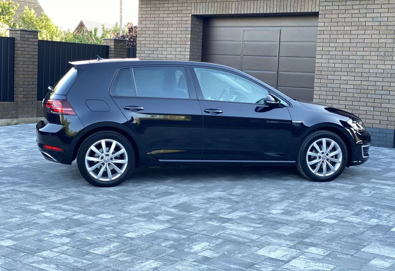 Volkswagen e-Golf  35.8 kWh 2019151