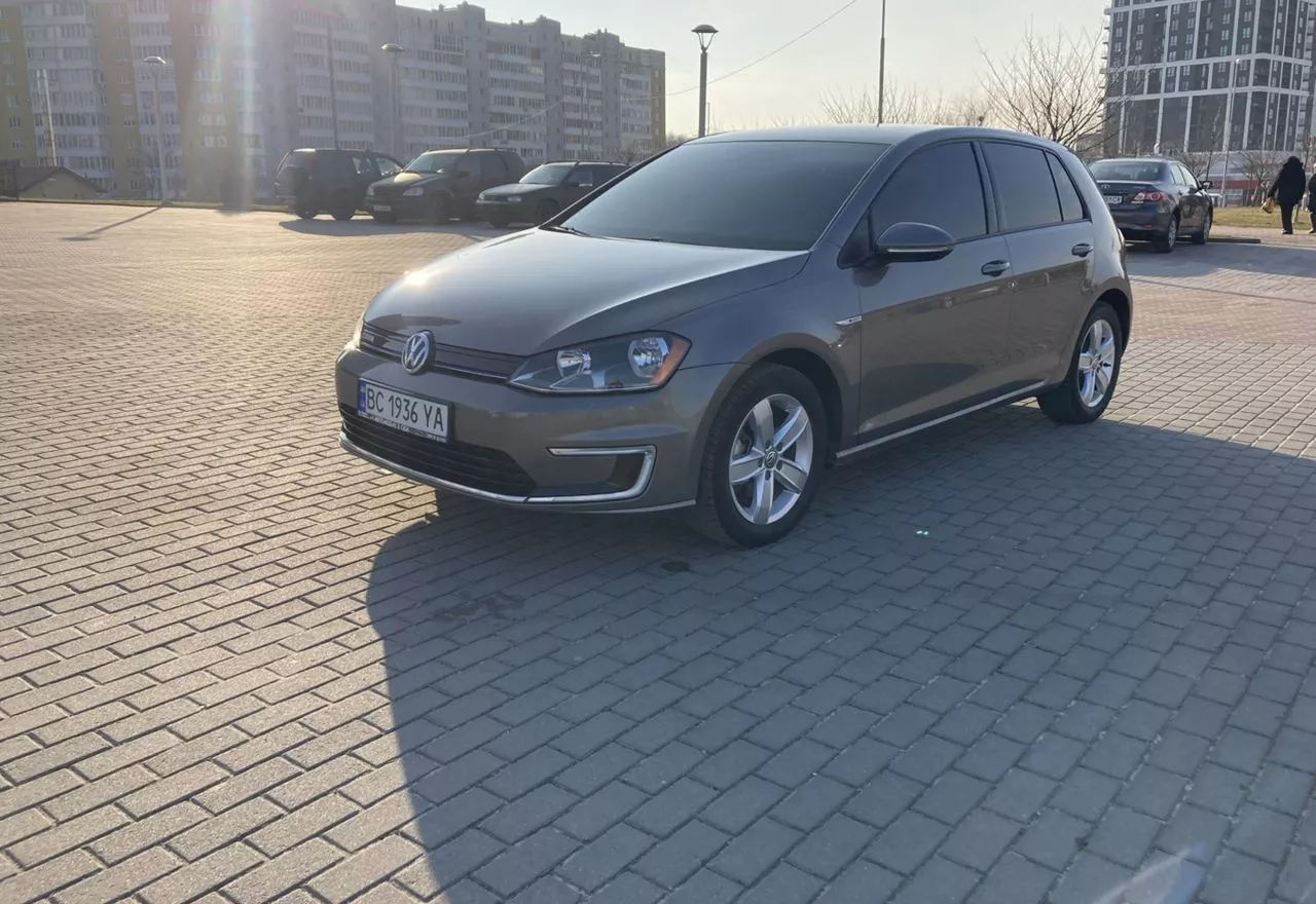 Volkswagen e-Golf 