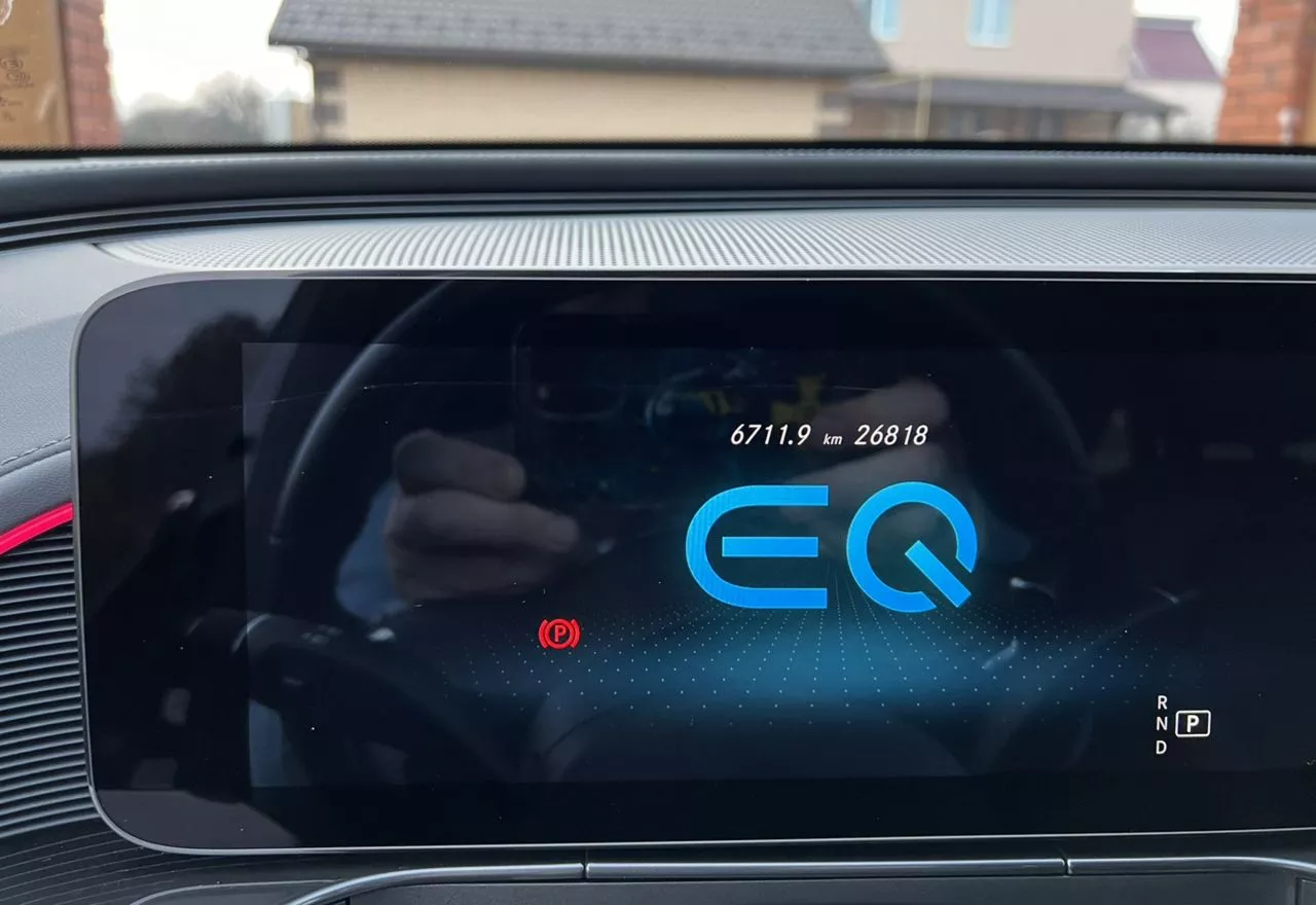 Mercedes-Benz EQC  202021