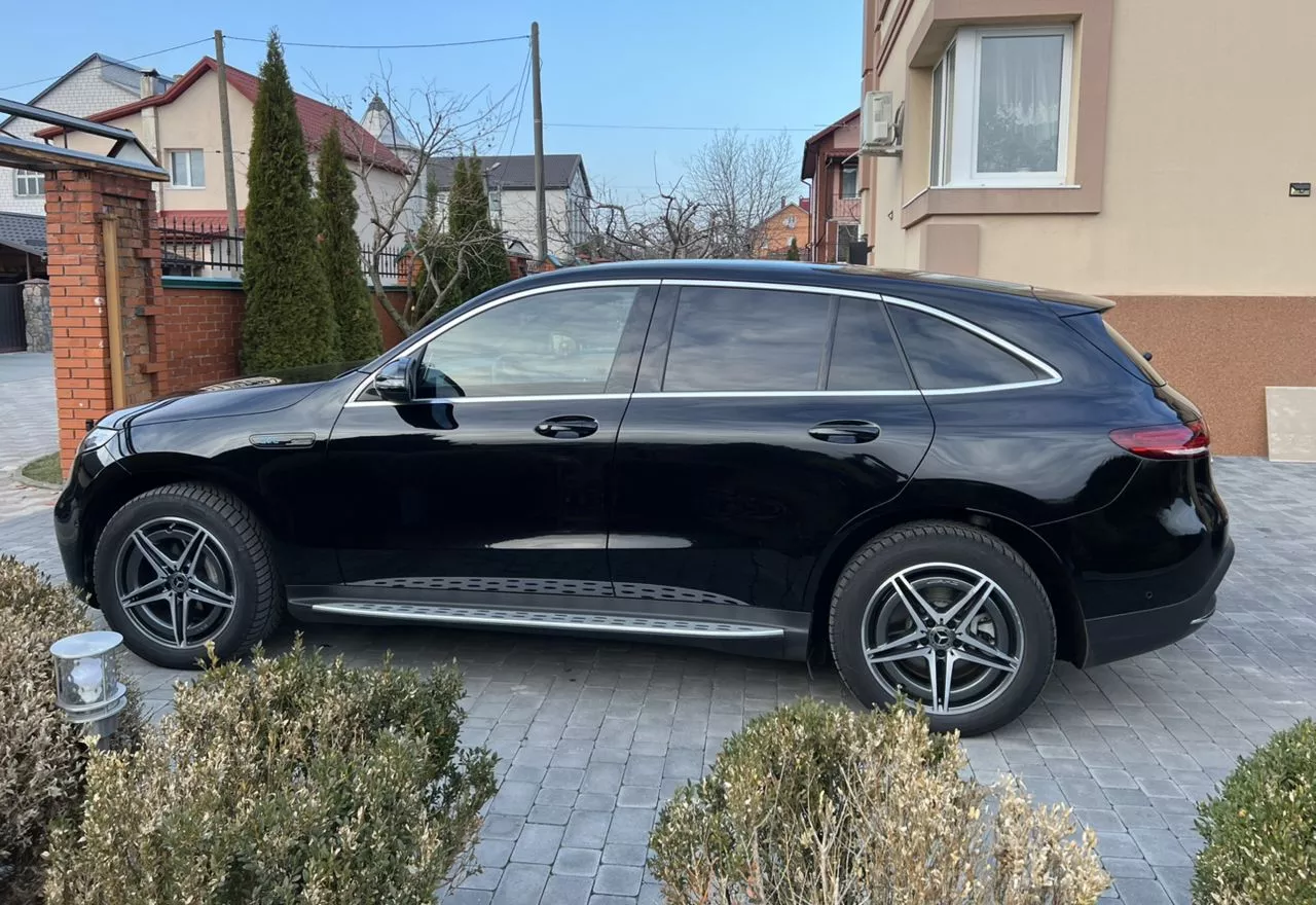 Mercedes-Benz EQC  2020131