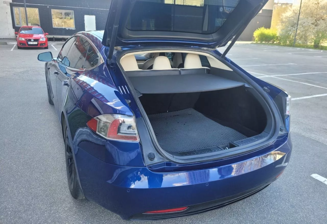 Tesla Model S  75 kWh 201861