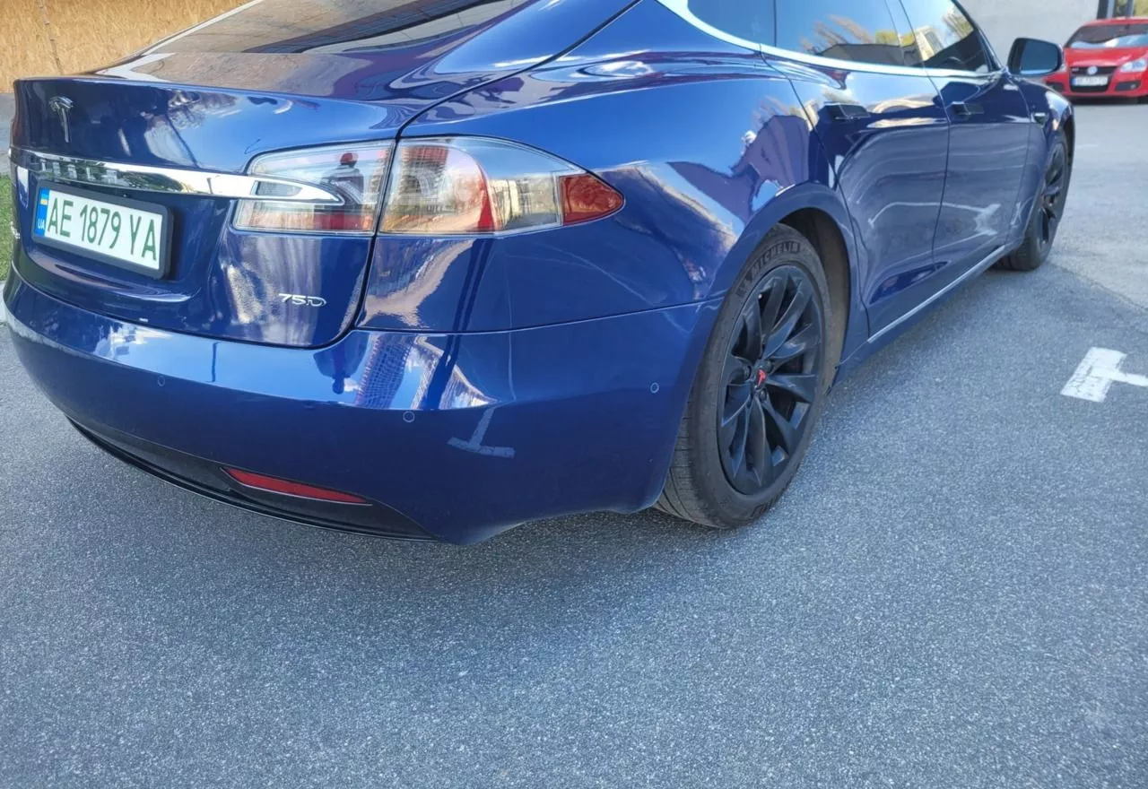 Tesla Model S  75 kWh 201881