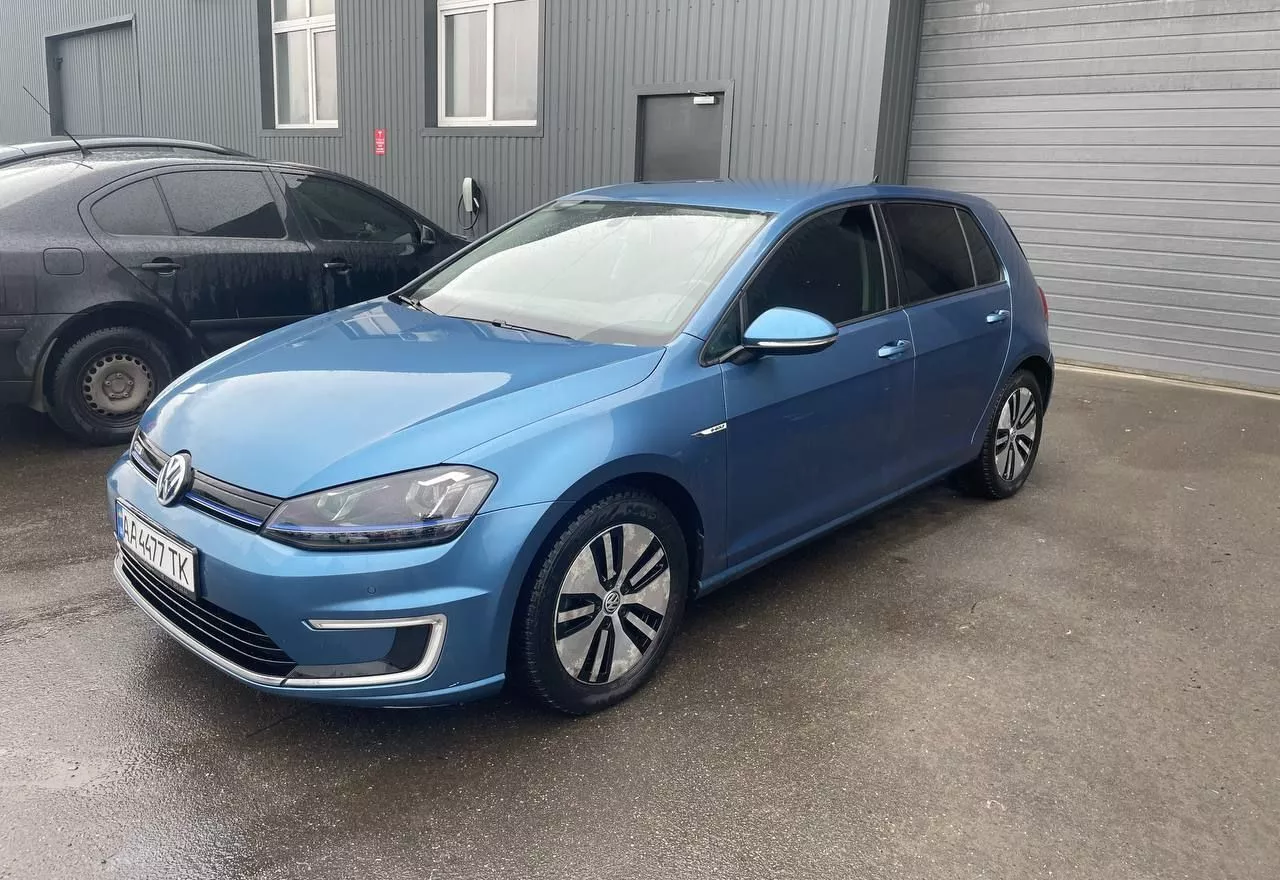 Volkswagen e-Golf  24 kWh 201521