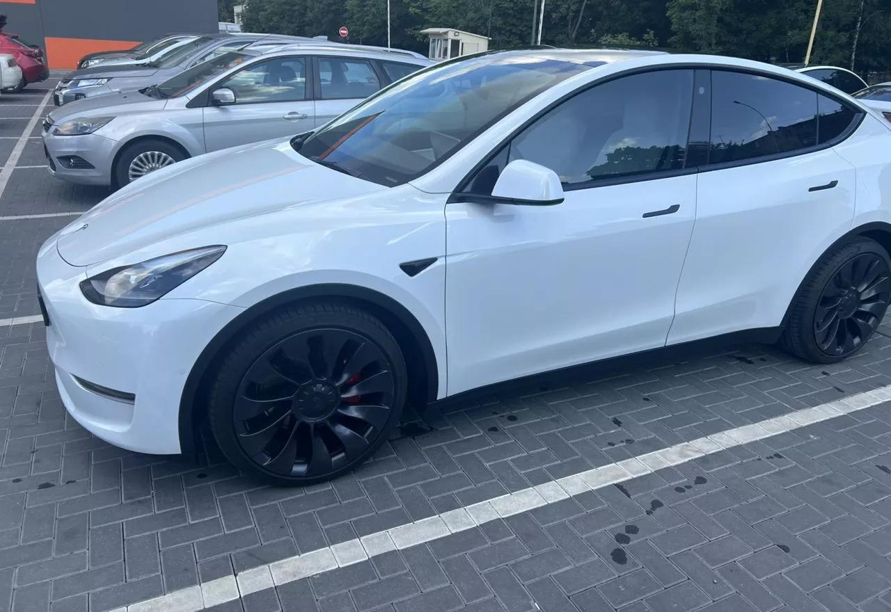 Tesla Model Y  82 kWh 202131