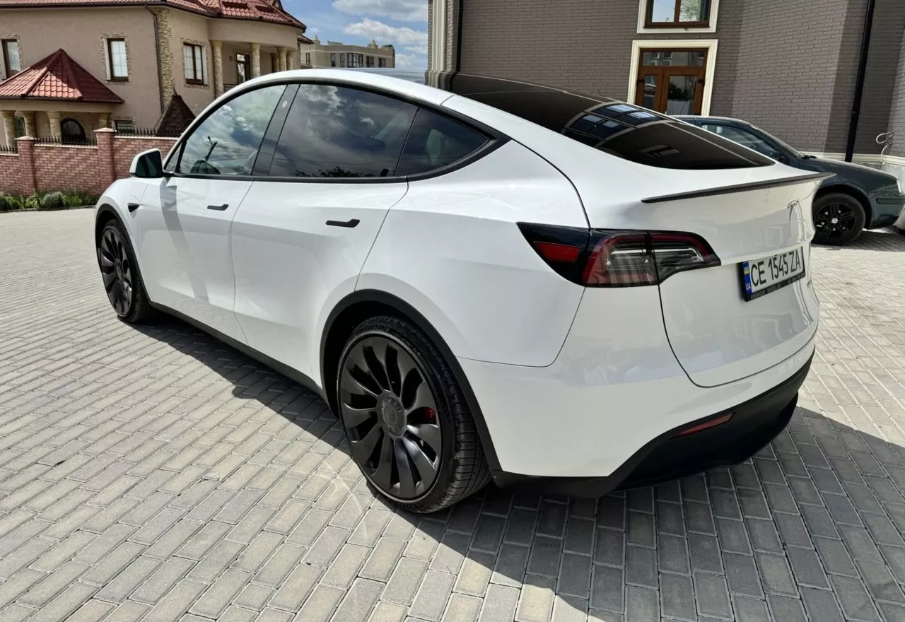 Tesla Model Y  82 kWh 2023191