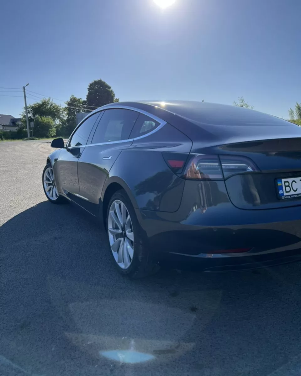 Tesla Model 3  201971