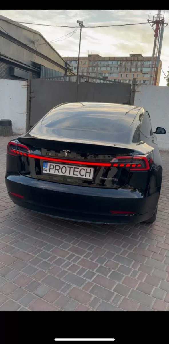 Tesla Model 3  80.5 kWh 2018111