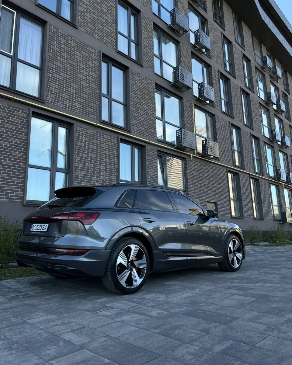 Audi E-tron  95 kWh 2019131