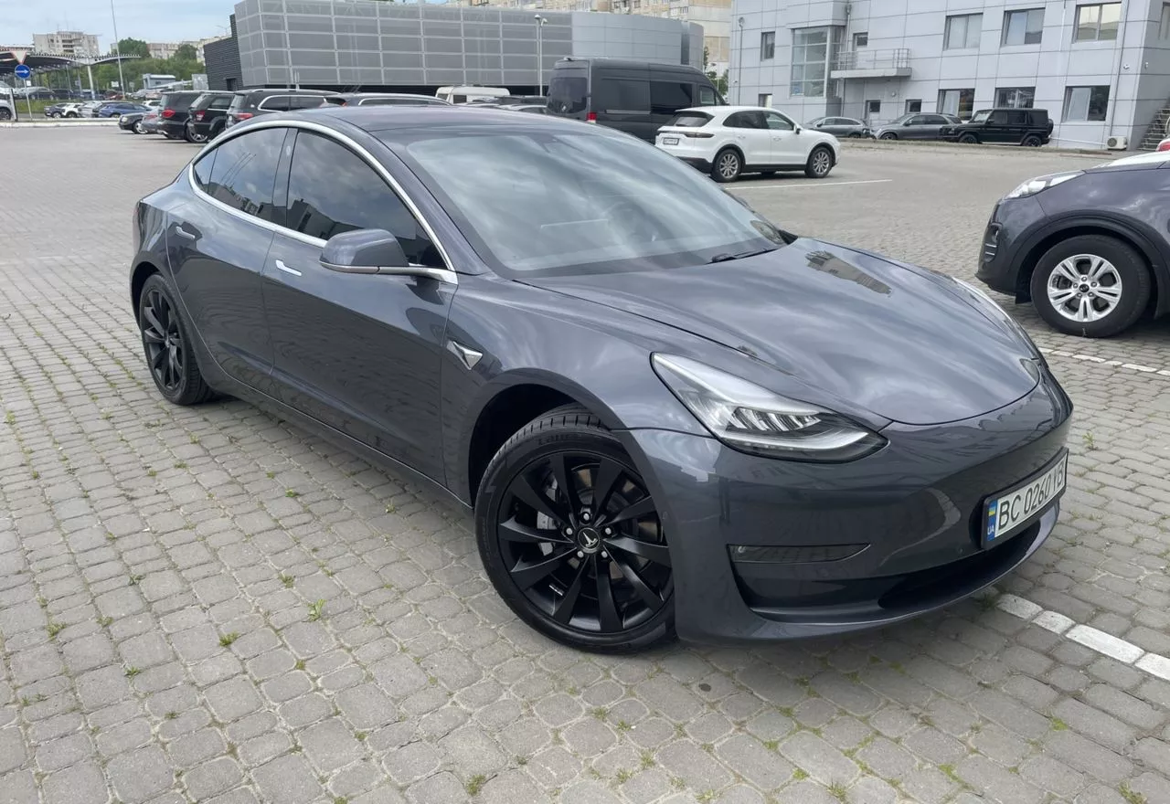 Tesla Model 3 