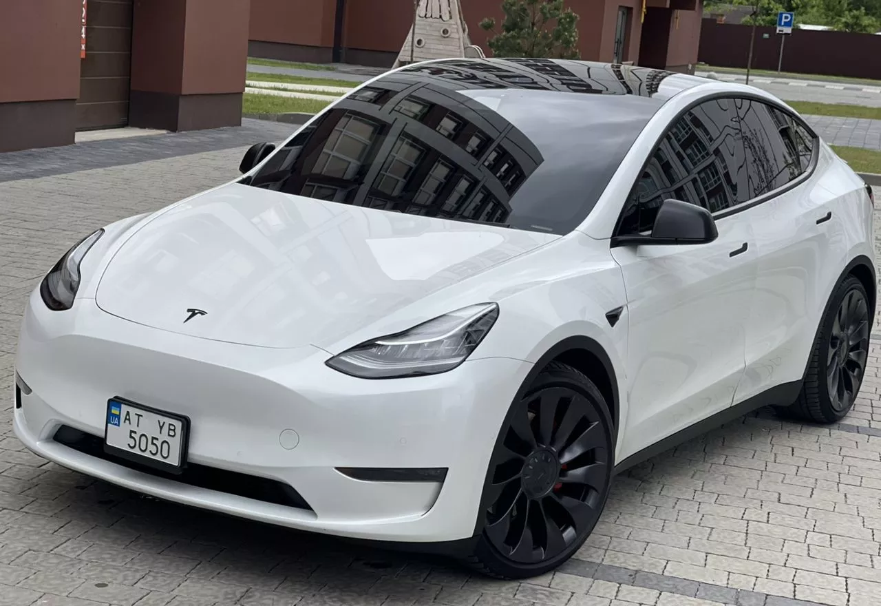 Tesla Model Y  75 kWh 2020431