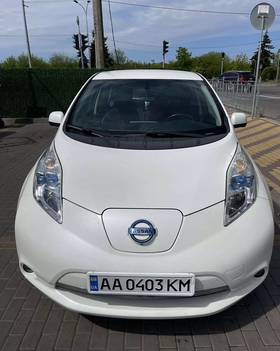 Nissan Leaf  24 kWh 201401