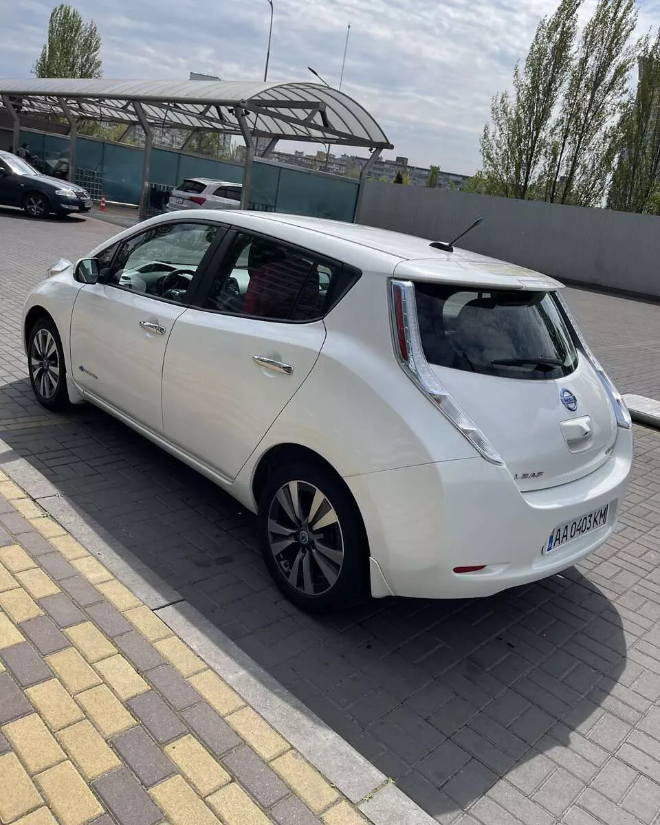 Nissan Leaf  24 kWh 201431