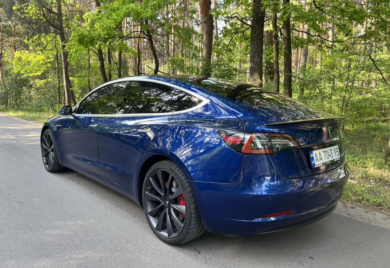 Tesla Model 3  82 kWh 201951