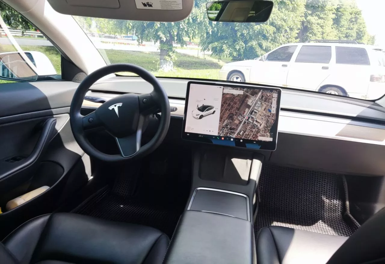 Tesla Model 3  55 kWh 2021111