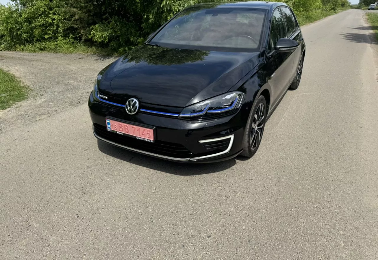 Volkswagen e-Golf  35.8 kWh 201911