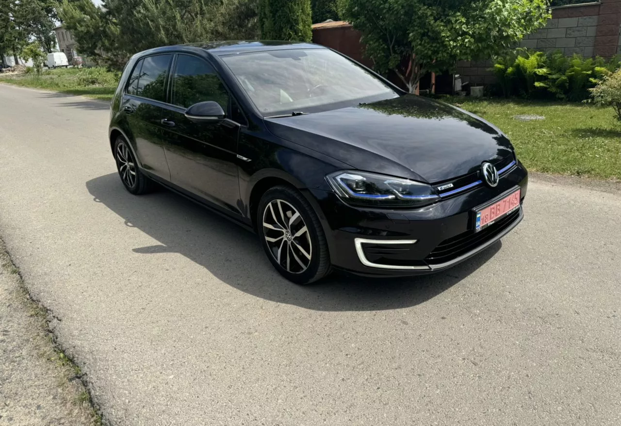 Volkswagen e-Golf  35.8 kWh 201941