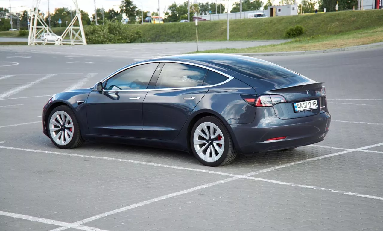 Tesla Model 3  75 kWh 201831