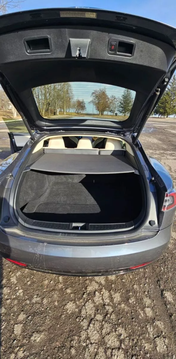 Tesla Model S  75 kWh 201881