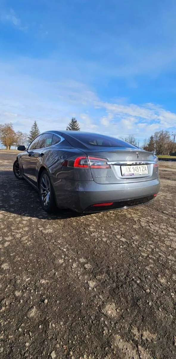 Tesla Model S  75 kWh 2018181