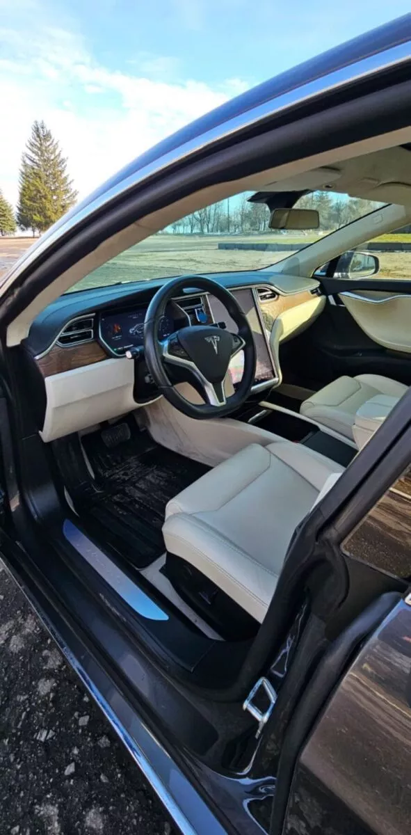 Tesla Model S  75 kWh 2018191