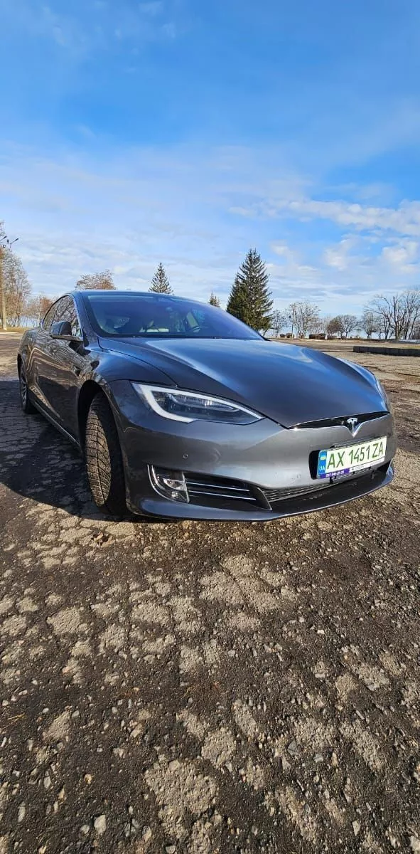 Tesla Model S  75 kWh 2018281