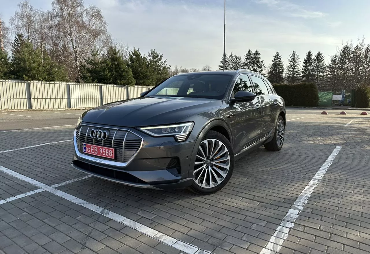 Audi E-tron  201901