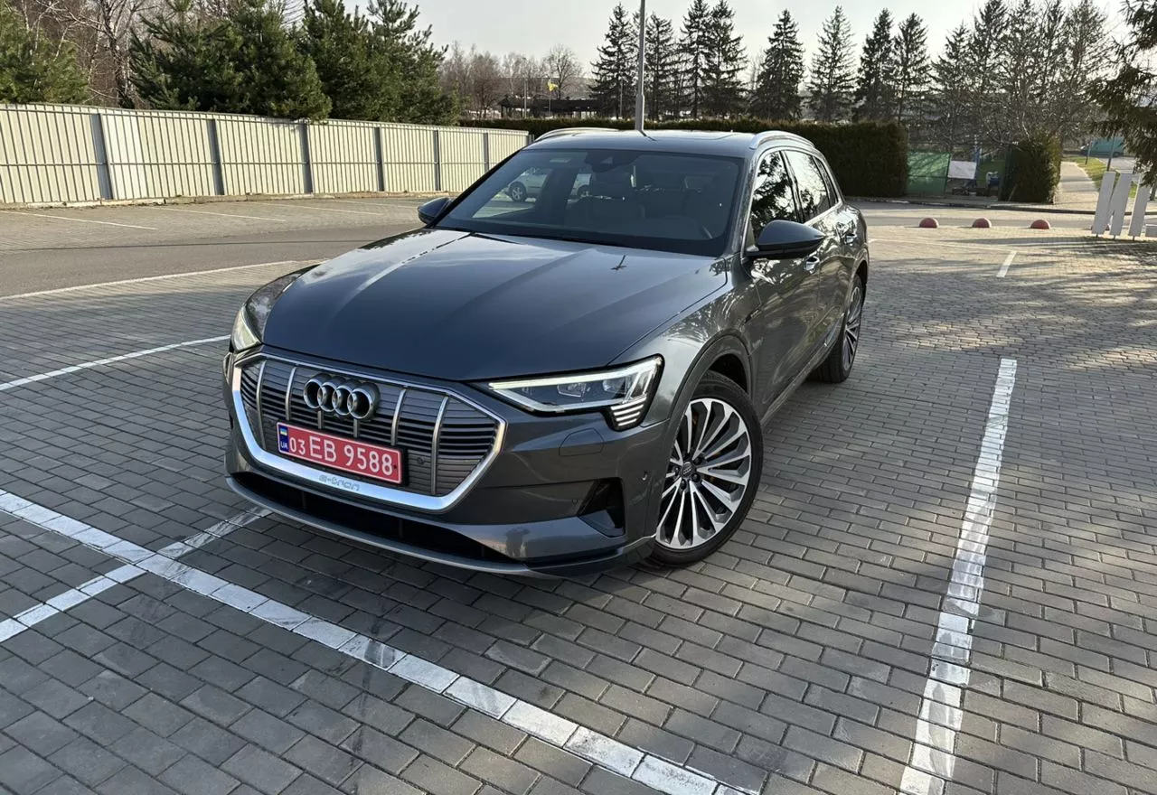 Audi E-tron  201911