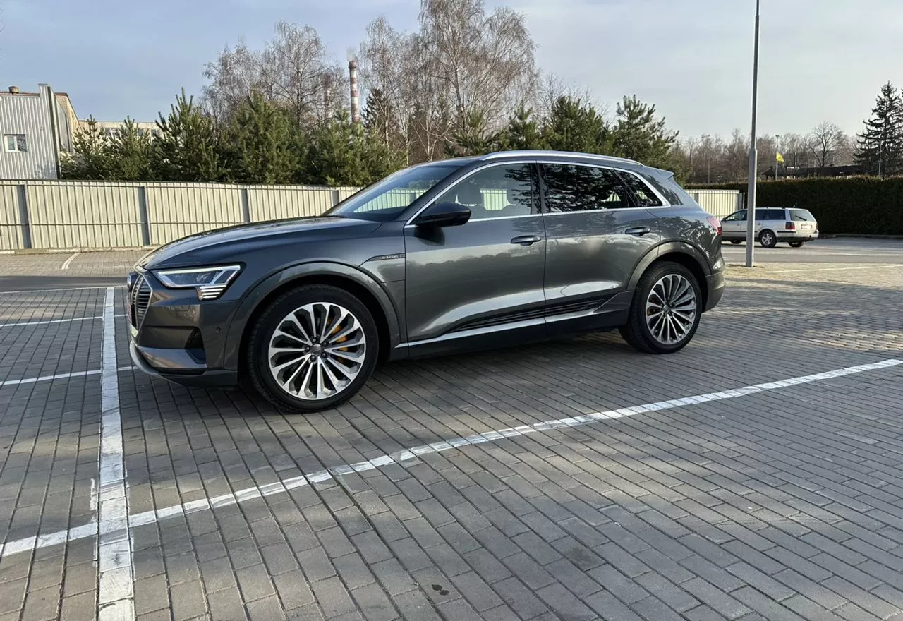 Audi E-tron  201971