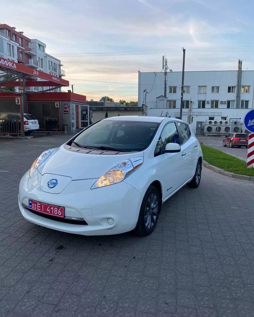 Nissan Leaf  24 kWh 201421