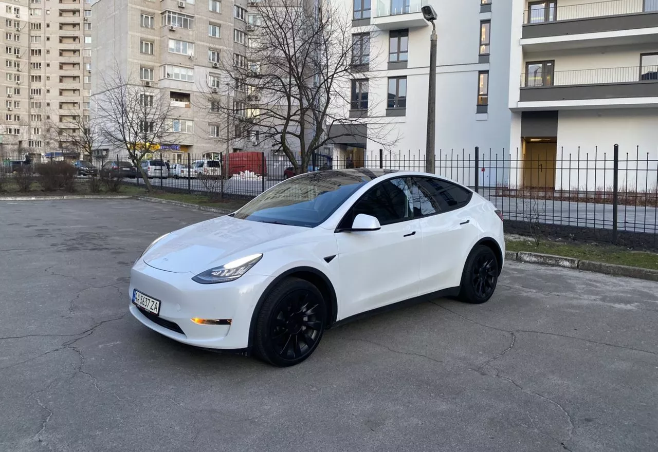 Tesla Model Y  82 kWh 2022251