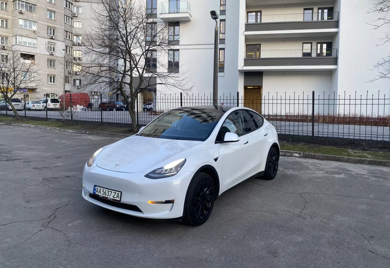 Tesla Model Y  82 kWh 2022261