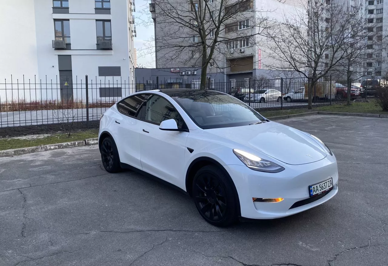 Tesla Model Y  82 kWh 2022271