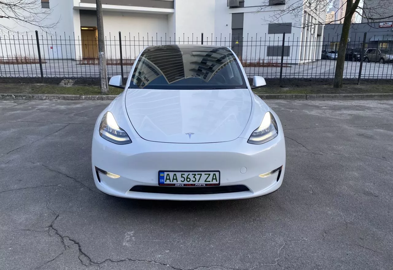 Tesla Model Y 