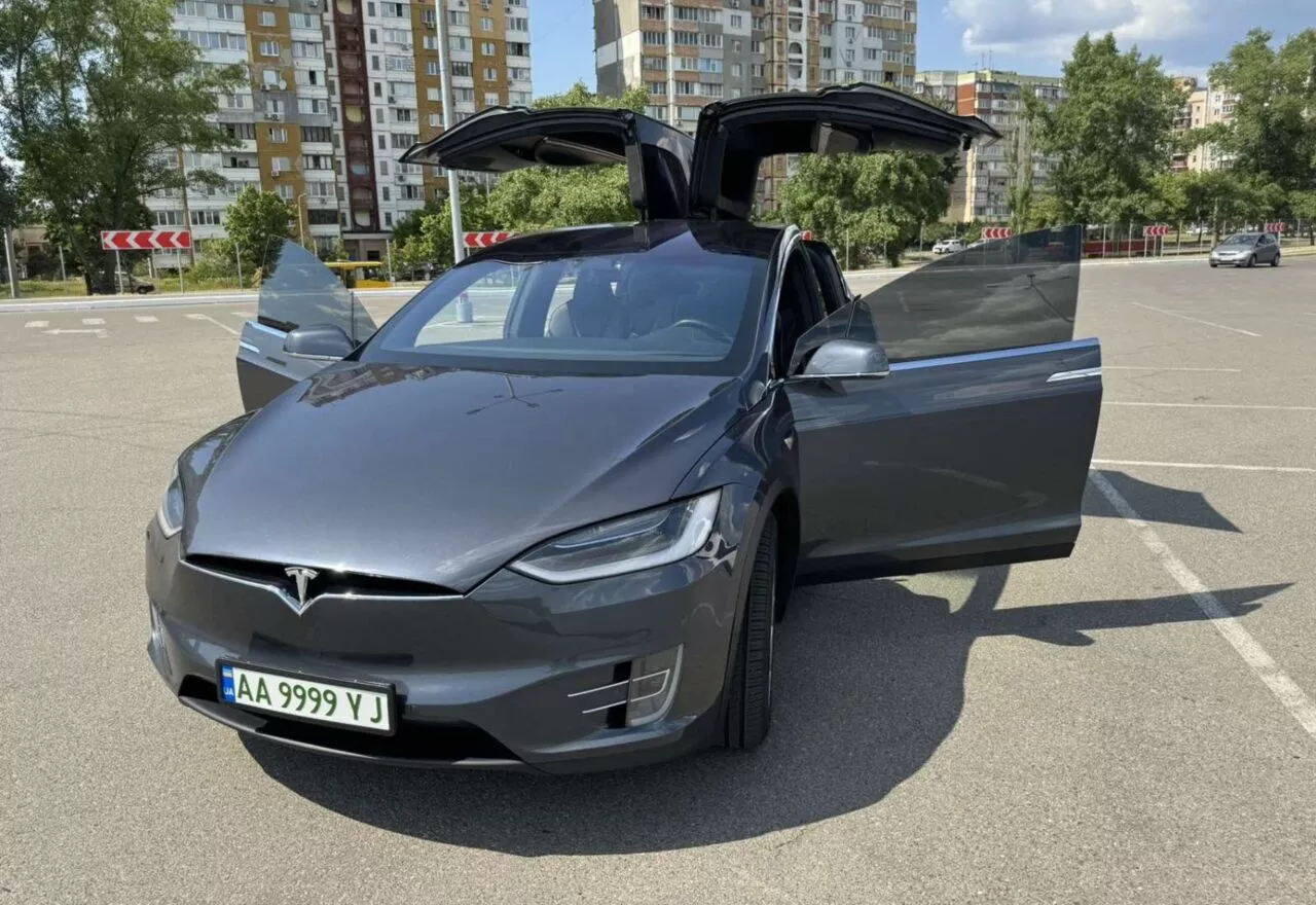 Tesla Model X  100 kWh 2017121