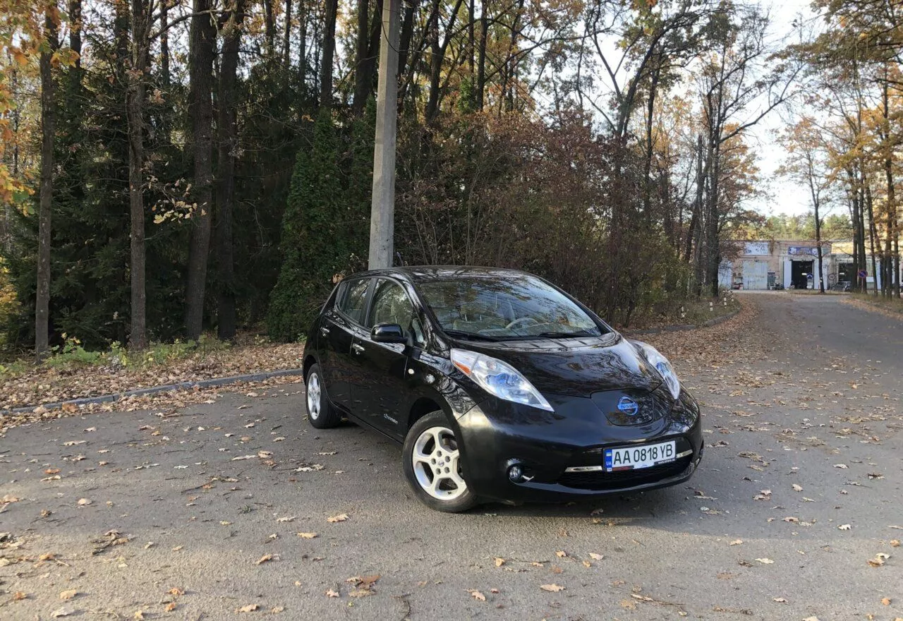 Nissan Leaf  24 kWh 201211