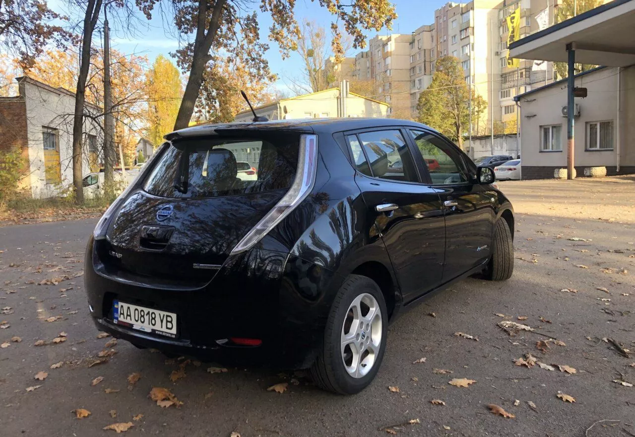 Nissan Leaf  24 kWh 2012101