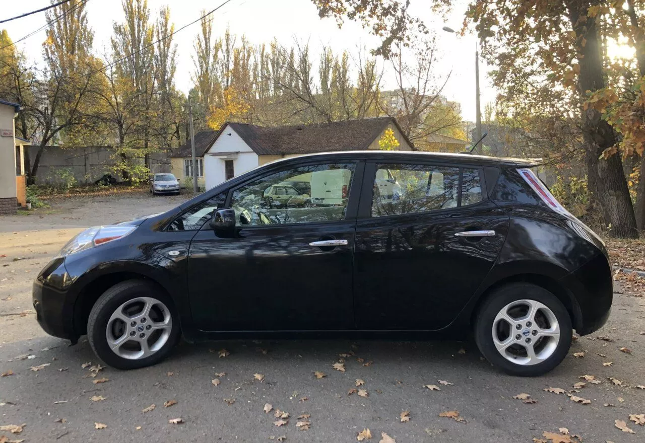 Nissan Leaf  24 kWh 2012141